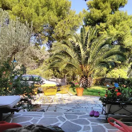 Tsouderos Holiday home *