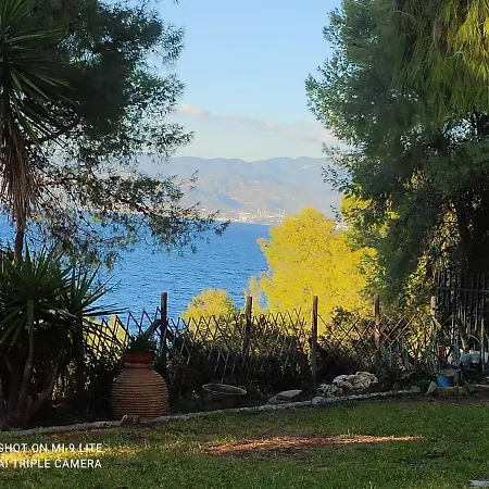 Holiday home Tsouderos